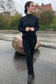 Zoe Striksæt 1355 | Black | Striksæt fra Avery