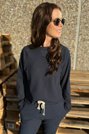 Barbara Sweatshirt GOTS | Navy | Bluse fra Basic Apparel